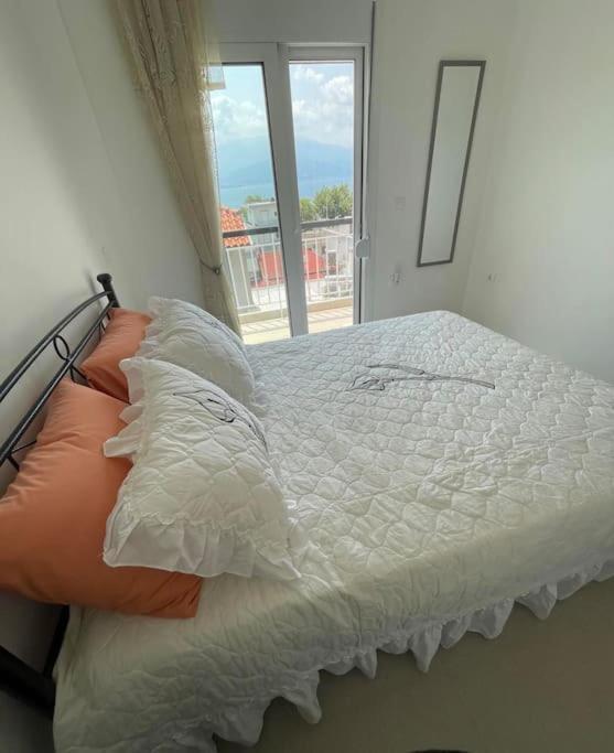 Διαμέρισμα Στη Ναύπακτο Nafpaktos Exterior photo